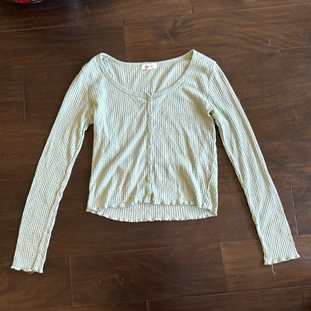Medium button up green long sleeve